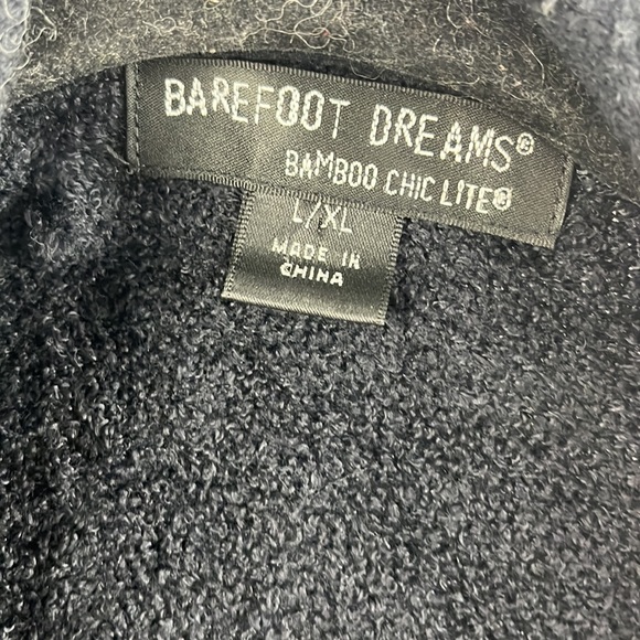 Barefoot Dreams large/x large - Picture 3 of 6